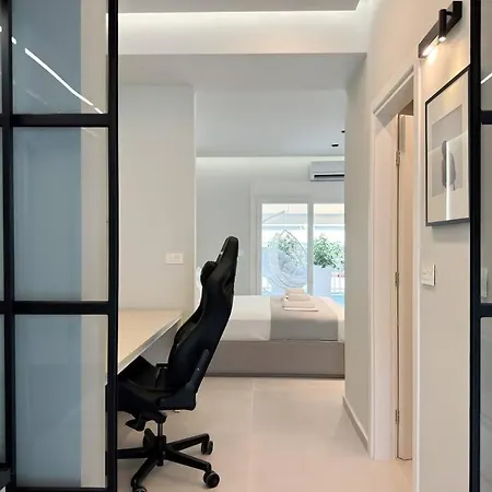 Luxurious Penthouse City Centre