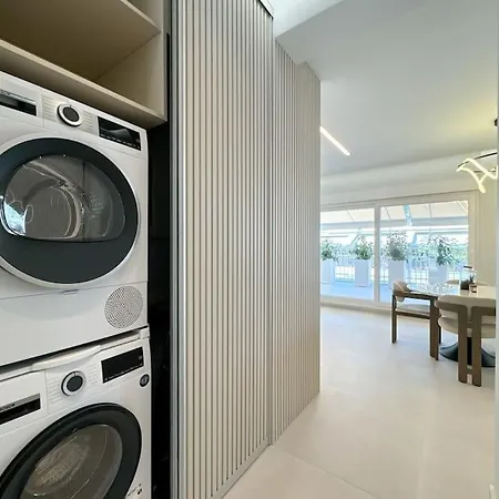 Lägenhet Luxurious Penthouse City Centre